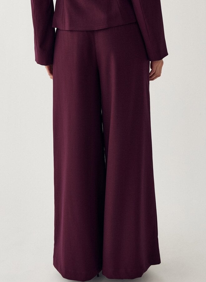 Noella - Kazia Pants - Winetasting