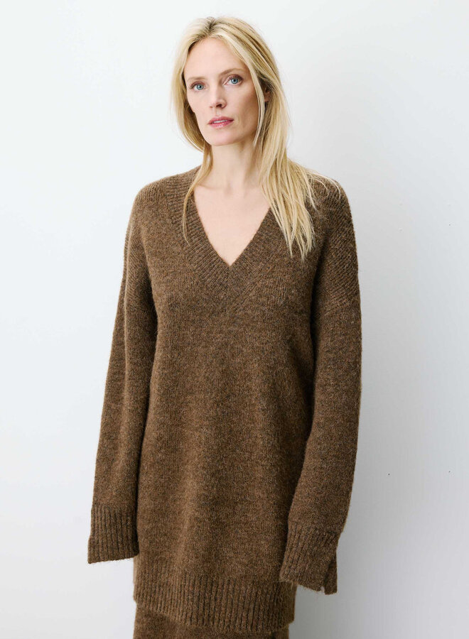 G&M - Oversized Short V-Neck Dress Airina - Chocolate