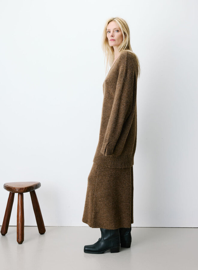 G&M - Oversized Short V-Neck Dress Airina - Chocolate