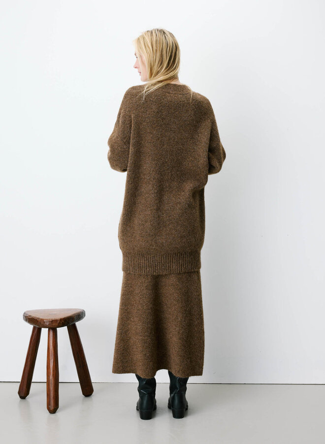 G&M - Oversized Short V-Neck Dress Airina - Chocolate