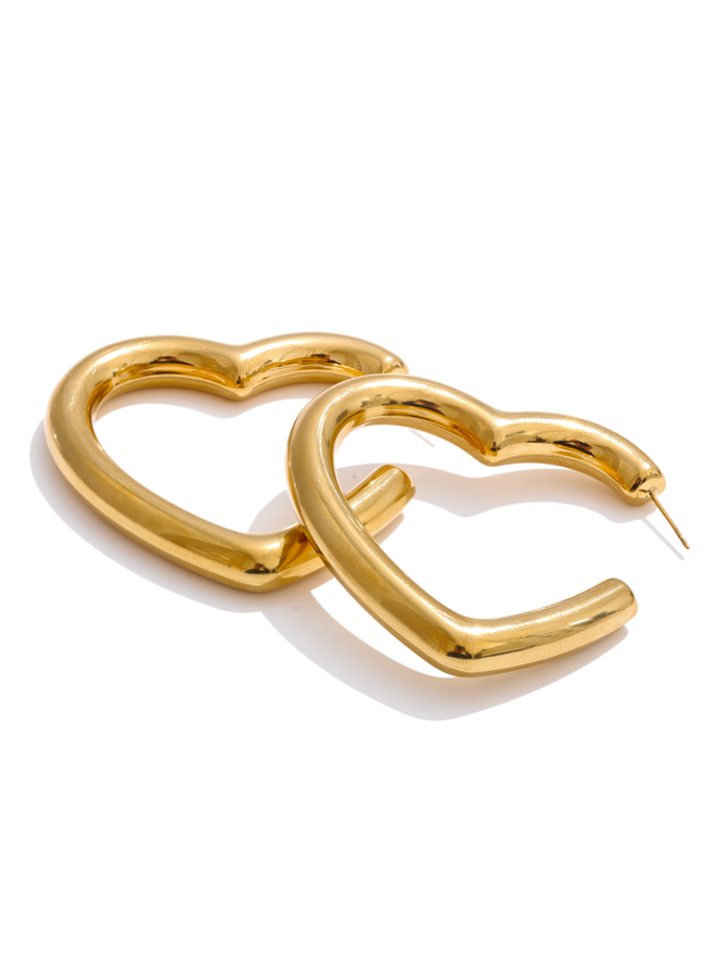 LUCY - Big Heart Earrings - Gold