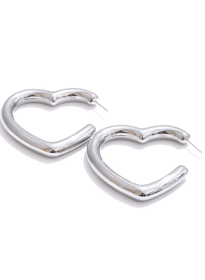 LUCY - Big Heart Earrings - Silver