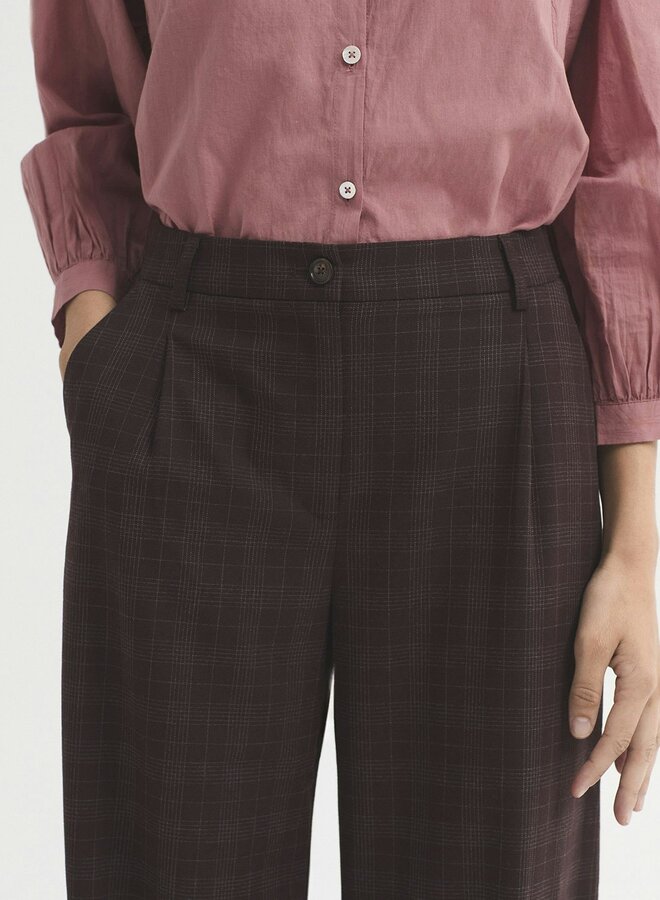 Nice Things - Darted Check Trousers - Plum