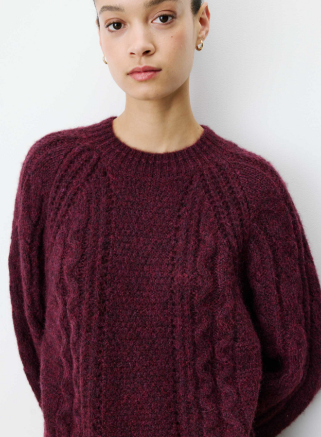 G&M - Cable Knit Crew Neck Sweater Amparo - Aubergine