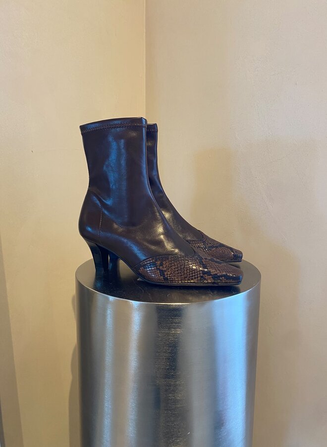Miss Elastic - Malori + Serpent Boots - Marron