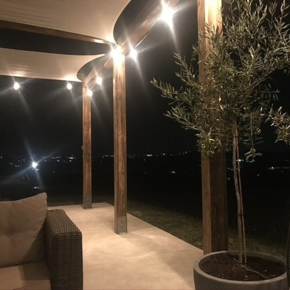 7W & 9W glödtråds-lampa, 2 200-2 700K, klart glas Ø60, dim-till-varm