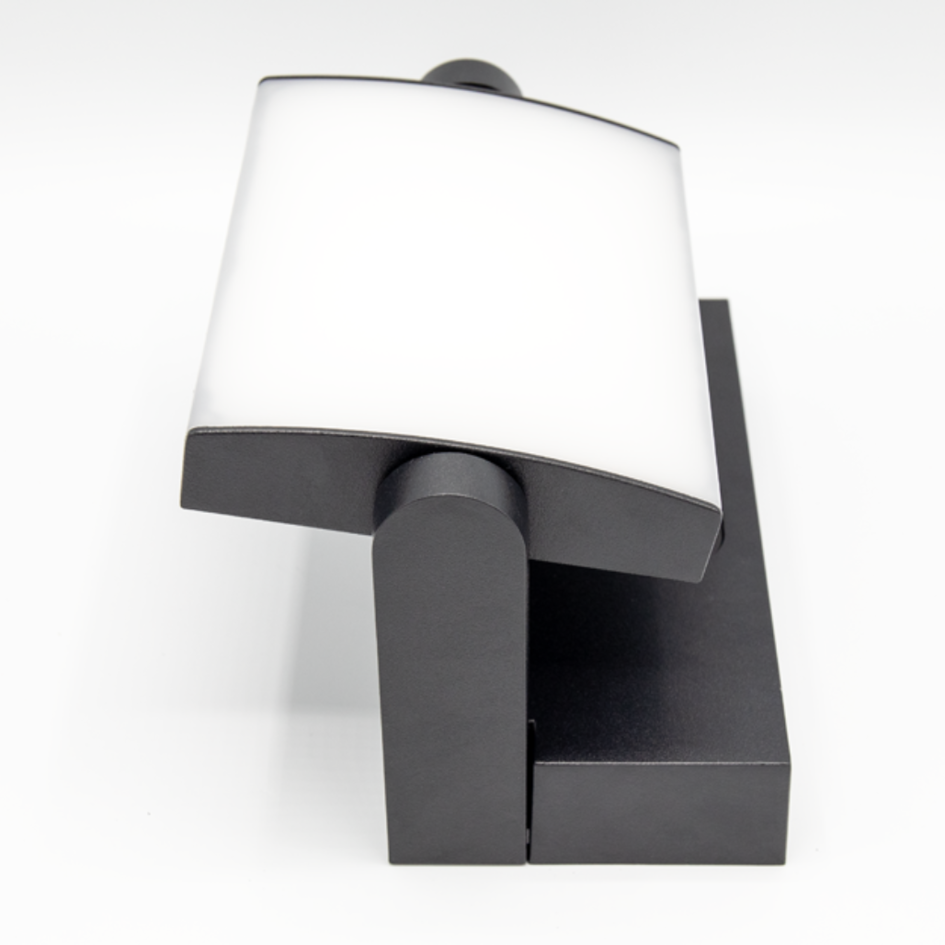 Justerbar vägglampa Berlin med solcell och sensor - svart