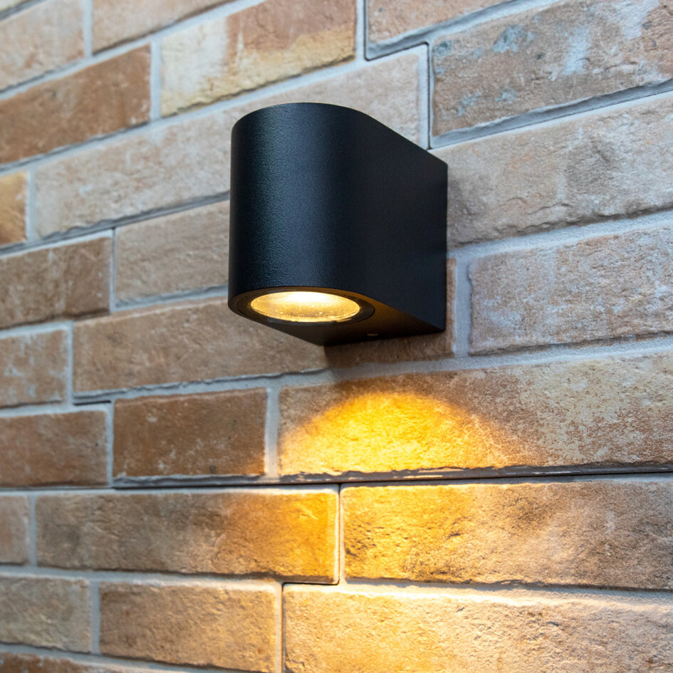 Modern vägglampa Nela - svart