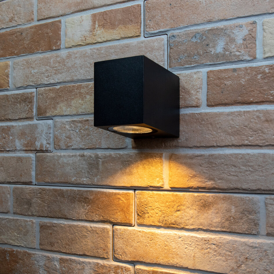 Modern vägglampa Wolfie - svart