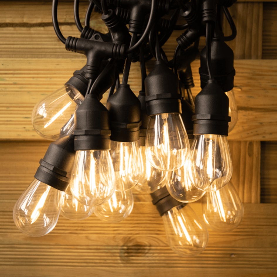 Sol-ljusslinga för utomhus med 15 lampor i hängande fattning - 15 Meter