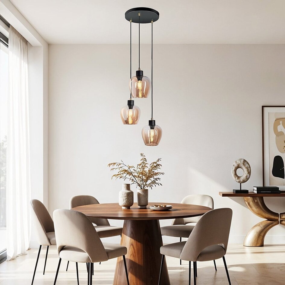 Design pendellampa i matt svart och sandguld med bärnstensfärgat glas, 3 ljuskällor - Stockton