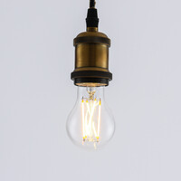 Filament-LED-lampa dim-to-warm 7 och 9 watt, klart glas