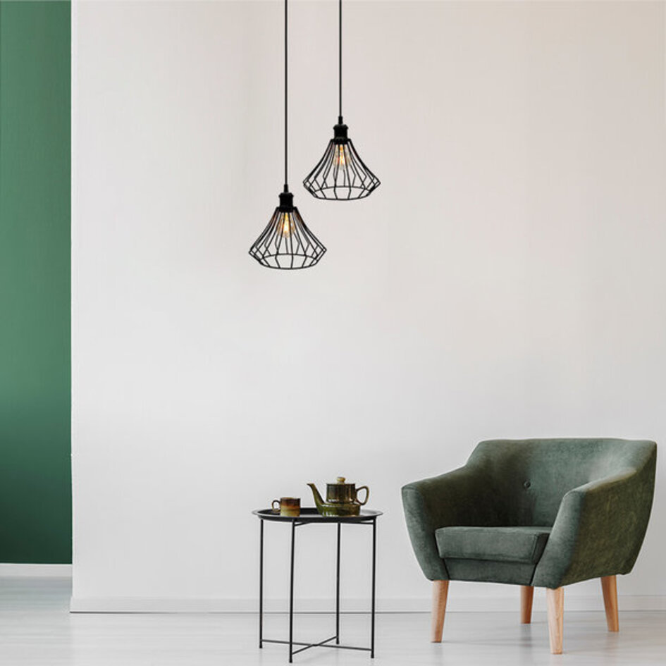 Industriell pendellampa Kiki med diamantformad mattsvart burram