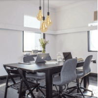 Industriell blanksvart sladdpendel inkl. 10W dubbel filamentlampa, amberglas, 2000K, Ø160 mm