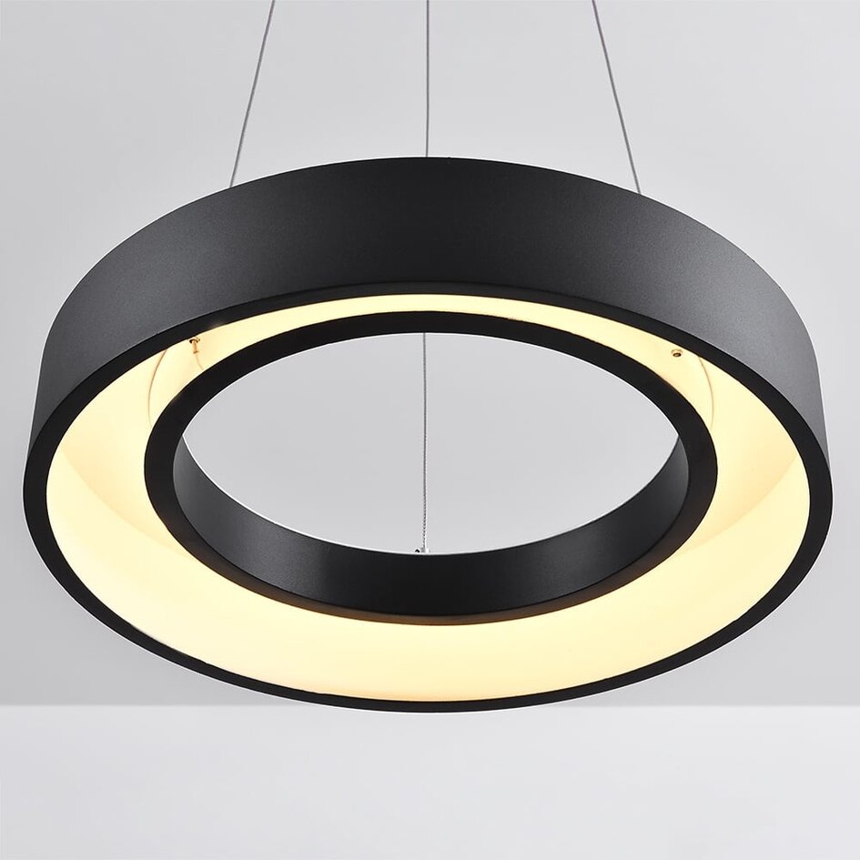 Modern pendellampa Roundy i mattsvart metall