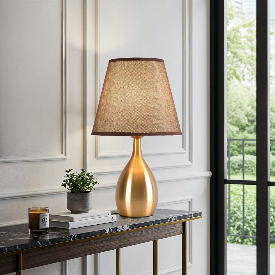 Klassisk bordslampa Malaga med tygskärm