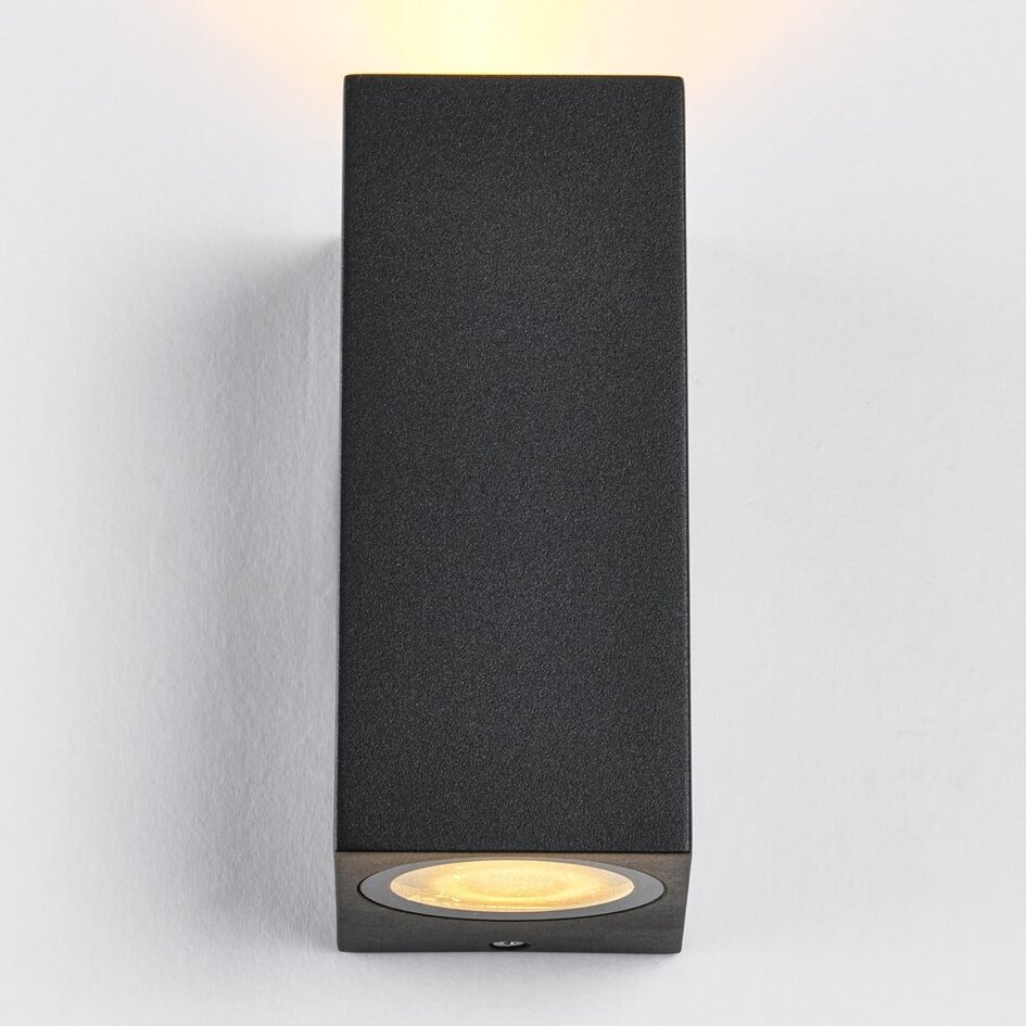 Modern kvadratisk utomhusvägglampa Dutchman - svart