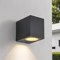 Modern utomhusvägglampa Wolfie - svart och kvadratisk