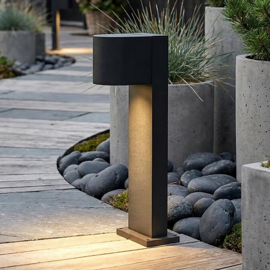 Stående utomhuslampa Simone - 50 cm svart
