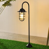 Lantlig stående utomhuslampa Dave - svart