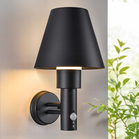 Utomhusvägglampa Marta med lampskärm och rörelsesensor
