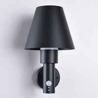 Utomhusvägglampa Marta med lampskärm och rörelsesensor