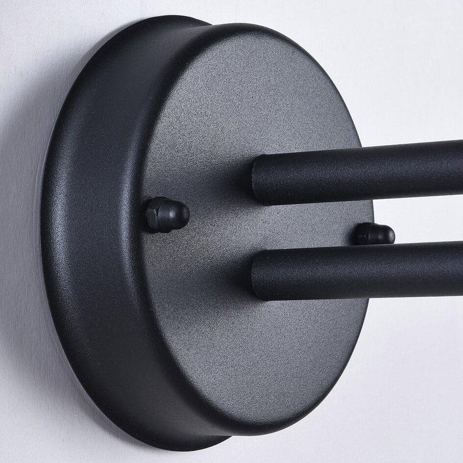 Utomhusvägglampa Marta med lampskärm och rörelsesensor