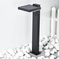 Svart stående solcellsdriven utomhuslampa med sensor Paulo, 50 cm