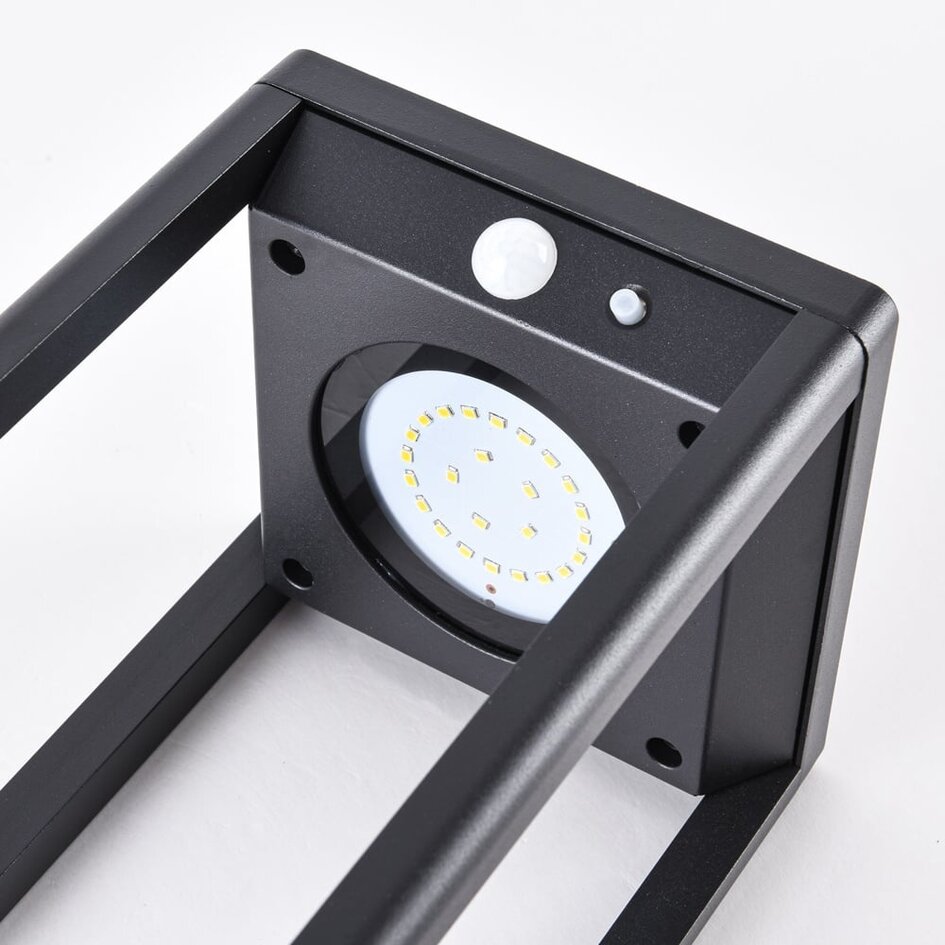 Svart stående utomhuslampa med solceller och sensor - Marcello