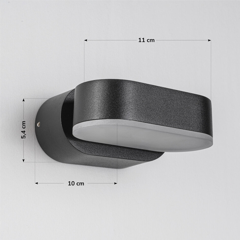 Vridbar vägglampa Isabelle - svart med integrerad LED