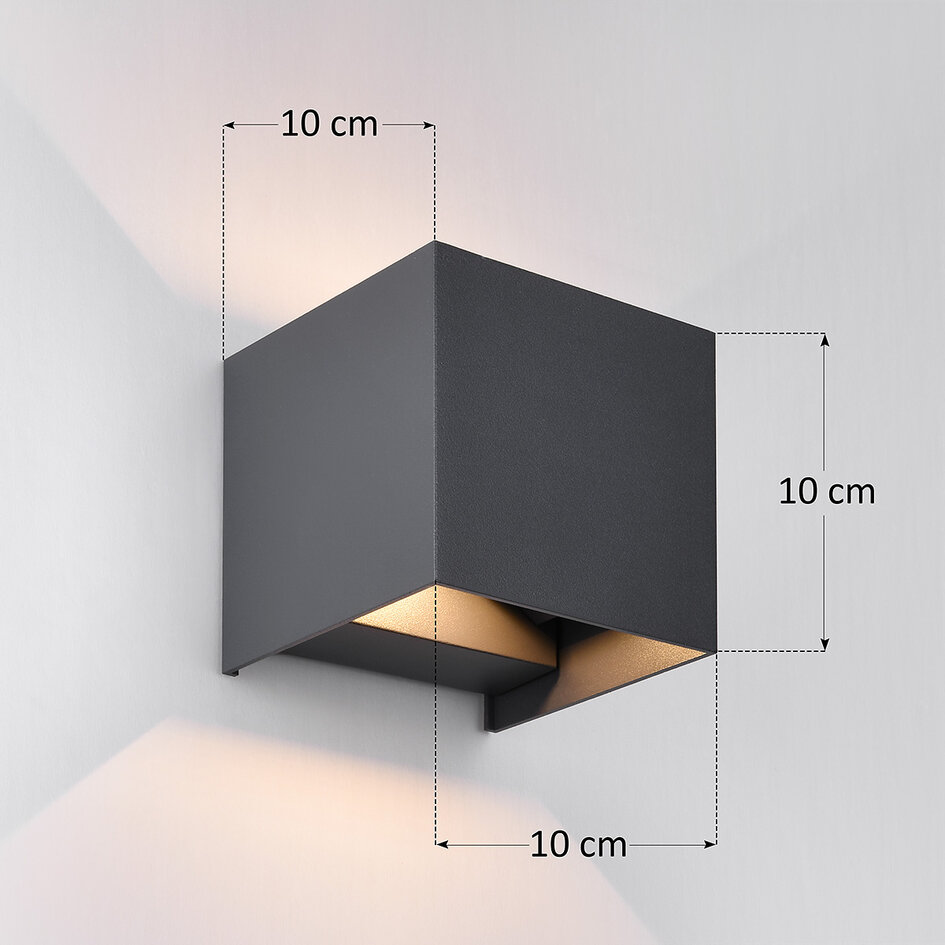 Kvadratisk utomhusvägglampa Oliver - antracit med integrerad LED