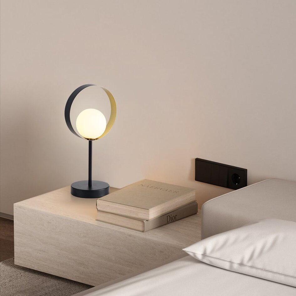Bordslampa Carlie - svart med bladguld