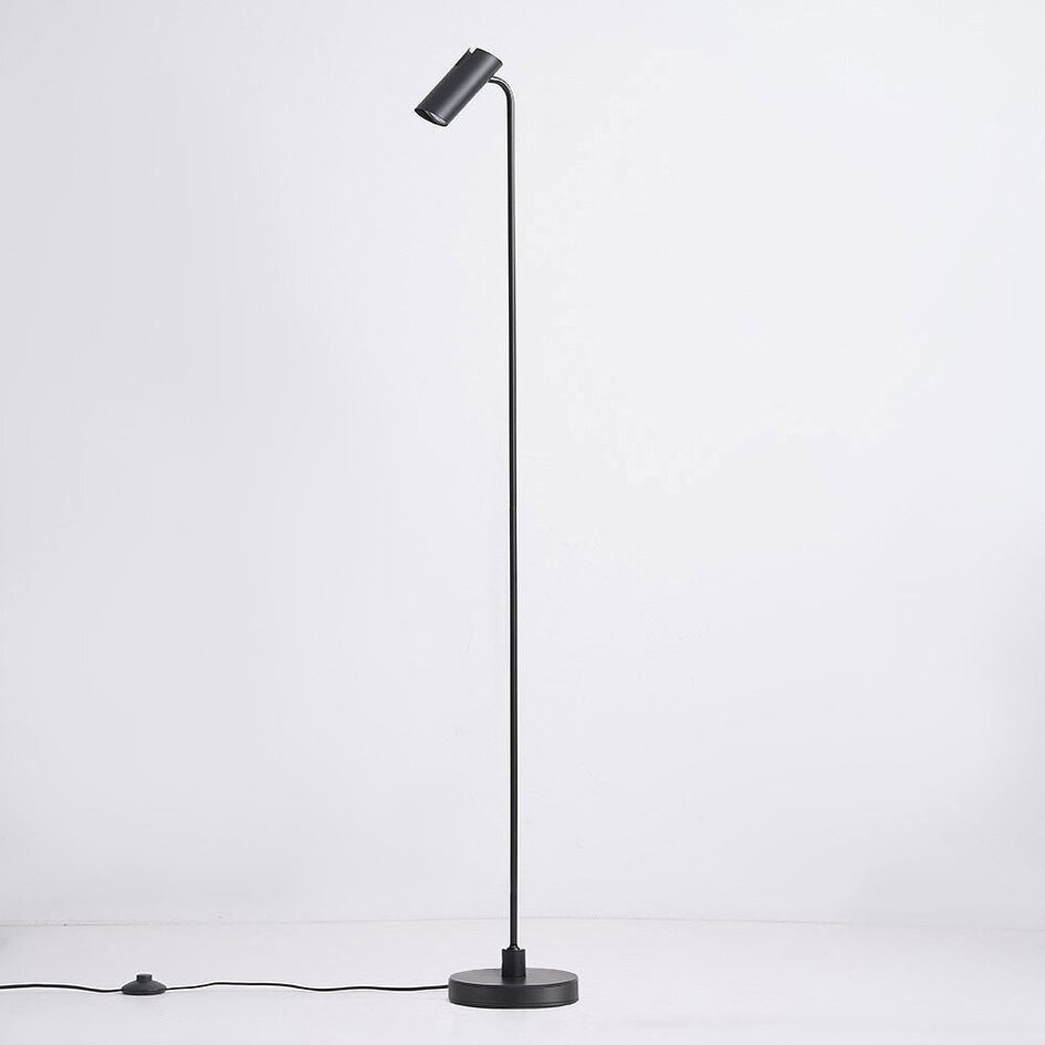 Modern golvlampa Warren, mattsvart med guld