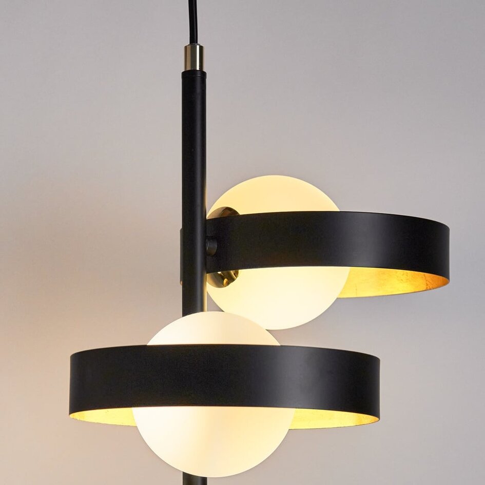 Modern pendellampa James med tre lampor, matt glas och guld
