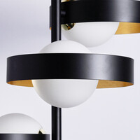 Modern pendellampa James med tre lampor, matt glas och guld