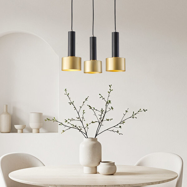 Modern pendellampa Chantal med tre lampor, mattsvart med guld