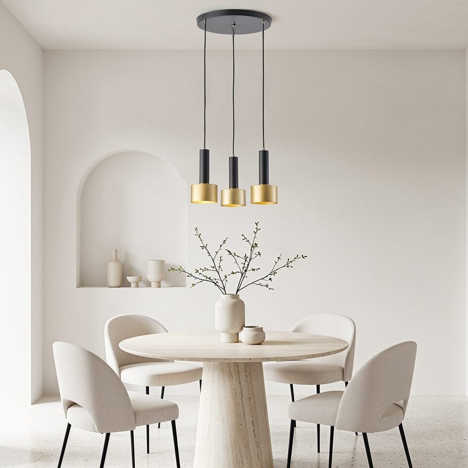 Modern pendellampa Chantal med tre lampor, mattsvart med guld