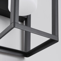 Solcellsvägglampa för utomhusbruk med sensor i svart - Lucian