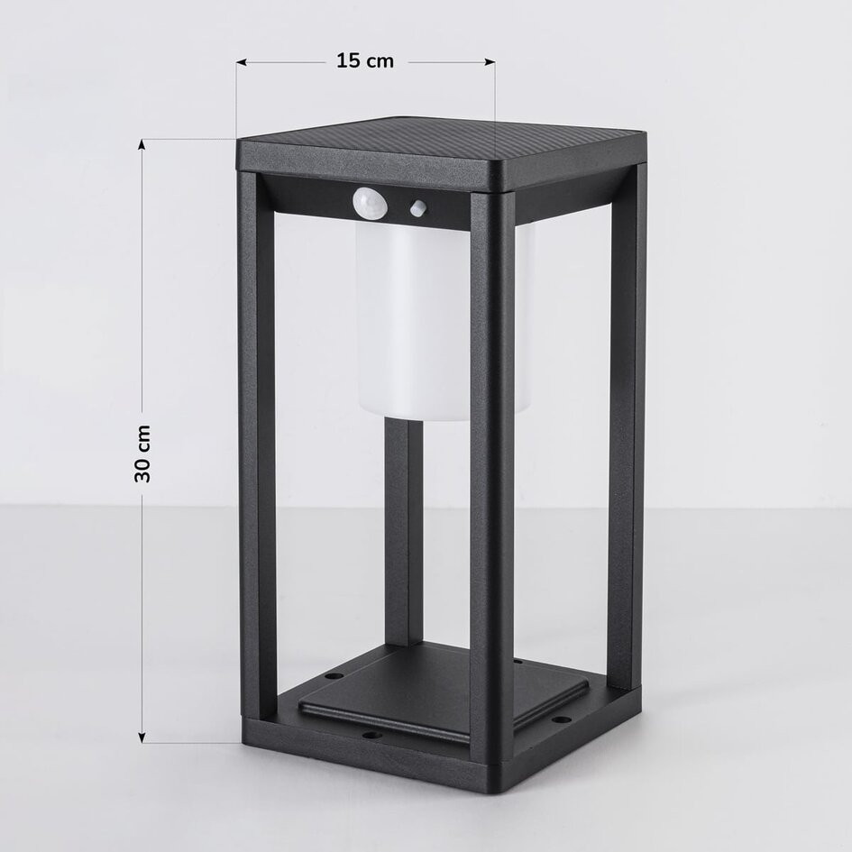 Solcellsdriven stående utomhuslampa Kiran med sensor - svart med integrerad LED