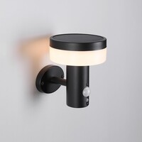 Modern solcellsvägglampa för utomhusbruk i svart med sensor - Sandrine