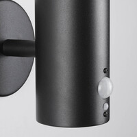 Modern solcellsvägglampa för utomhusbruk i svart med sensor - Chandler