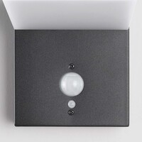 Modern solcellsvägglampa i svart med sensor - Halo
