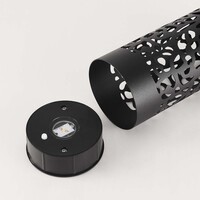 Designad solcellsdriven trädgårdsspotlight i svart - Aurora