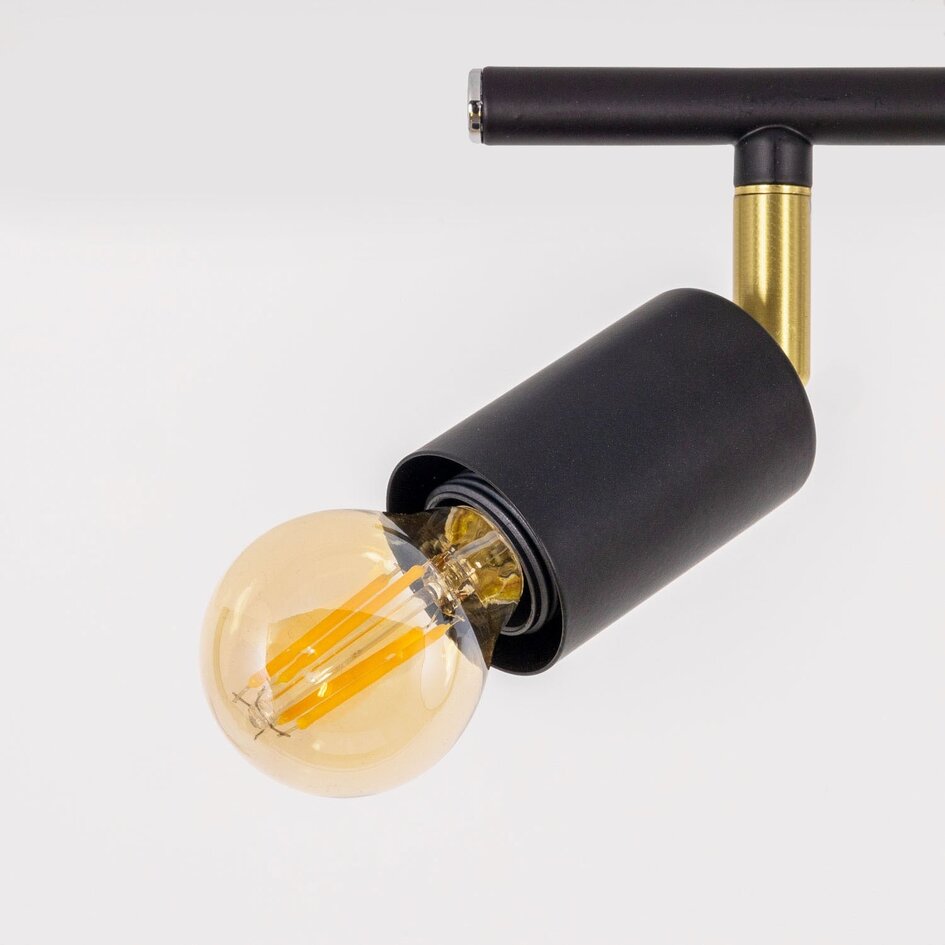 Modern taklampa Kelby med tre spotlights