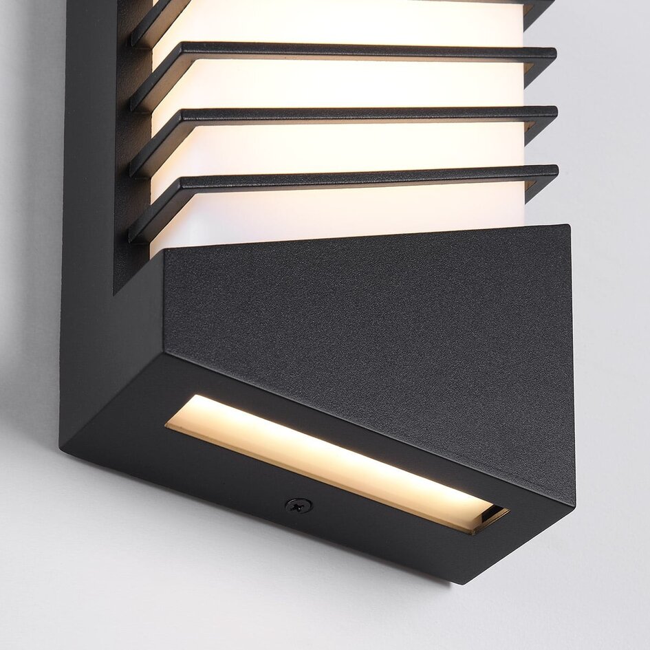 Utomhusvägglampa Dane - svart med integrerad LED