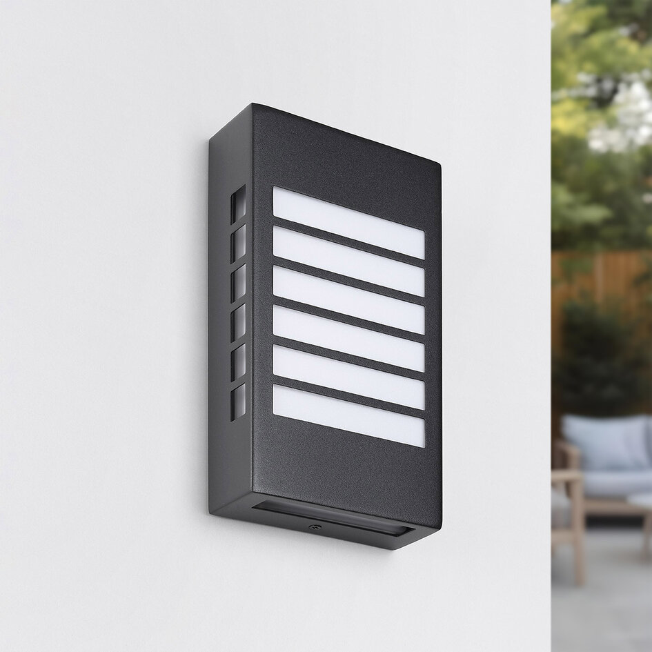 Utomhusvägglampa Pearlie - svart med integrerad LED