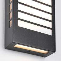 Utomhusvägglampa Pearlie - svart med integrerad LED