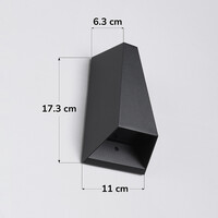 Designad utomhusvägglampa Quinn - svart med integrerad LED