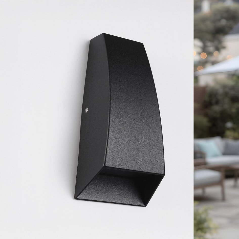 Designad utomhusvägglampa Rain med två lampor - svart med integrerad LED