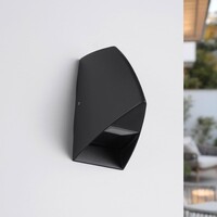 Designad utomhusvägglampa Romy med två lampor - svart med integrerad LED